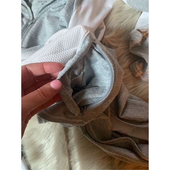 Athleta Colorblock Running Wild Half Zip Medium - Picture 6 of 6